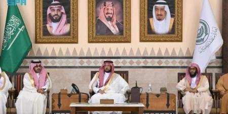 نائب أمير عسير يستقبل المهنئين بعيد الأضحى