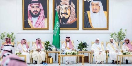 أمير الحدود الشمالية يستقبل المهنئين بعيد الأضحى