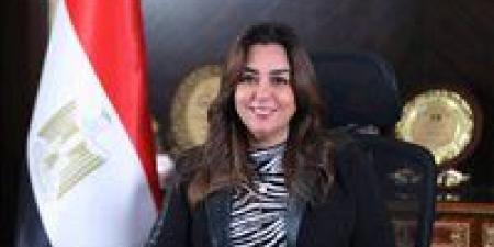 وزيرة التنمية المحلية تتابع مع المحافظين تطورات الوضع في المحافظات خلال أول أيام عيد الأضحي المبارك