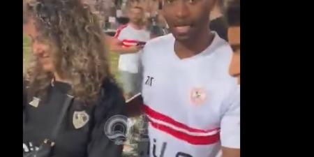 ليلة لا تُنسى.. شيكابالا يحتفل بكأس مصر مع عائلته في ستاد القاهرة (فيديو)