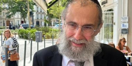 شرطة باريس أوقفت فلسطينيًا لضربه حاخامًا بكرسي خلال جلوسه في مقهى