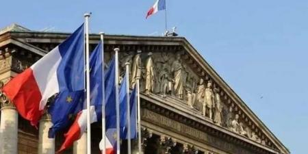 فرنسا تتهم الحوثيين بمنع المساعدات الإنسانية في اليمن وتطالب بالإفراج عن موظفي الأمم المتحدة