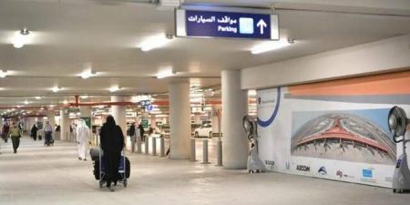 وزير النقل السعودي يتفقد جاهزية مطار الملك عبدالعزيز الدولي لمغادرة الحجاج