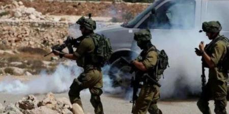 مصادر فلسطينية: الاحتلال يقتحم قرى وبلدات شمال طولكرم ويعتقل شابين