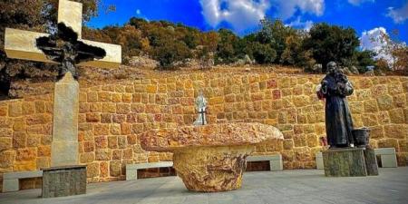 قرطبا تتسلم السبت ذخائر القديس أنطونيوس البادواني وتحتفل بذبيحة إلهية لمناسبة عيده