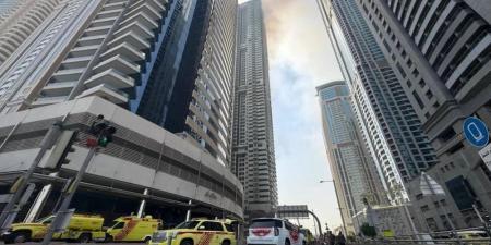 تواصل عمليات التبريد بعد إخماد حريق "برج مارينا "المكون من 67 طابقاً