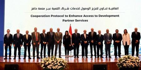 رئيس الوزراء المصري يشهد مراسم توقيع عدد من الاتفاقيات بين الحكومة وشركاء التنمية والقطاع الخاص