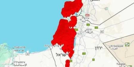 حرائق كبيرة.. صواريخ إيرانية تضرب منشآت استراتيجية في إسرائيل (شاهد)