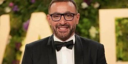 بصورة.. نجل أحمد السقا يساند شقيقه بعد تعرضه لوعكة صحية