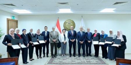 وزير التعليم والنائب الأول لرئيس «جايكا» يكرمان الدفعة الرابعة من مدربي أنشطة التوكاتسو