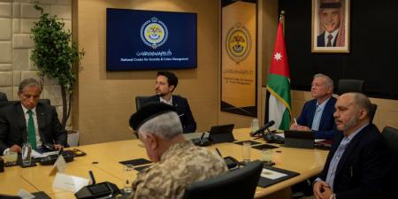 الملك يترأس اجتماعا في مركز إدارة الأزمات على خلفية التصعيد الإقليمي الراهن