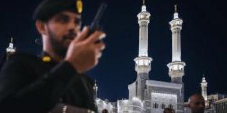 الأمن العام بالمدينة يواصل خدمة حجاج إيران بعد أدائهم المناسك