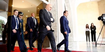 الرئيس عون يتابع التطورات الإقليمية وإجراءات تأمين العالقين في الخارج