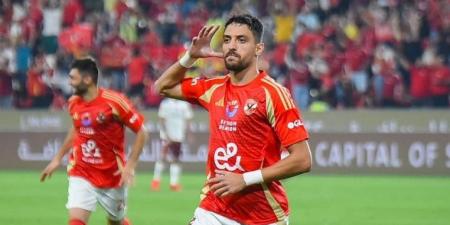 الأهلي يُعلن غياب طاهر محمد طاهر عن مواجهتي بالميراس وبورتو