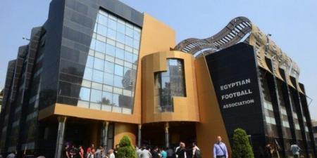 اتحاد الكرة يخاطب الأندية لتحديد ملاعب كأس مصر