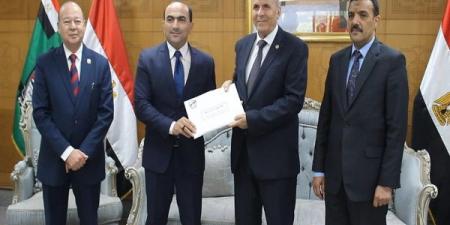 باحث بجامعة أسيوط يفوز بجائزة هيئة قضايا الدولة التشجيعية