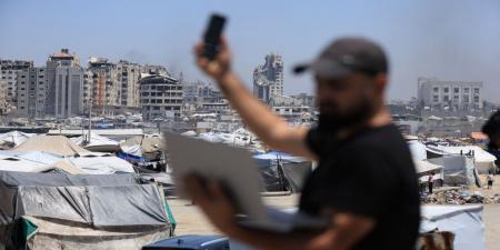 "الاتصالات الفلسطينية": انقطاع خدمات الإنترنت والاتصالات الثابتة بمحافظتي غزة والشمال
