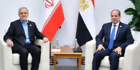 السيسي يؤكد خلال اتصال هاتفي مع الرئيس الإيراني أهمية العمل على خفض التصعيد