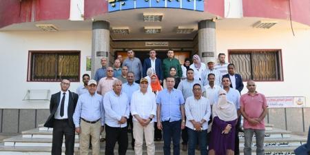 وزيرا الري والزراعة يتفقدان المعمل المركزي للمياه الجوفية ومركز التنمية المستدامة لموارد الوادي الجديد