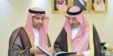 أمير نجران يستقبل مدير عام المركز الوطني لأبحاث وتطوير الزراعة المستدامة