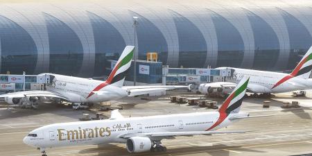مطارات دبي تؤكد استئناف عملياتها بكامل طاقتها بعد توقف مؤقت