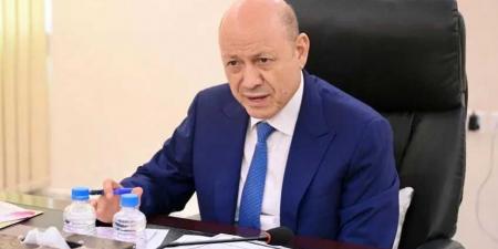 الرئيس العليمي يترأس اجتماعًا أمنيًا رفيعًا في عدن لبحث المستجدات الاقتصادية والأمنية والعسكرية