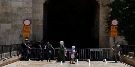محافظة القدس: الاحتلال يفرض قيودا مشددة على القدس مع كل توتر في المنطقة