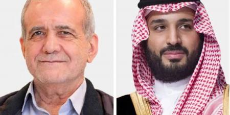 الرئيس الإيراني خلال اتصال مع ولي العهد السعودي: مستعدون لحل الخلافات بيننا وبين الولايات المتحدة