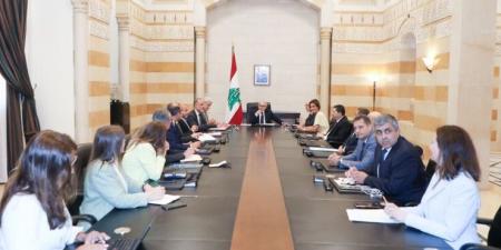 سلام ترأس اجتماعًا لمعالجة الروائح في محيط المطار واستقبل وفدًا بريطانيًا لبحث التطورات في الجنوب
