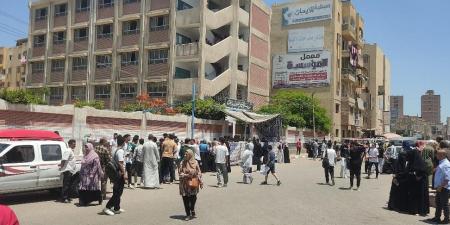 820 غياب و 2 سماعات و 20 اغماء لطلاب و ملاحظين