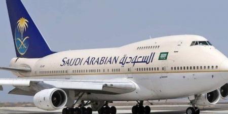 وفاة قائد طائرة سعودية أثناء رحلة من جدة إلى لندن وهبوط اضطراري في مطار القاهرة.. ما التفاصيل؟