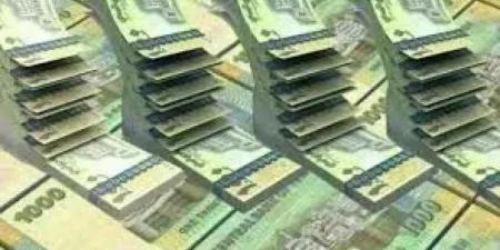 خبير اقتصادي يتوقع مستقبل العملة اليمنية في ظل استمرار الانهيار المرعب