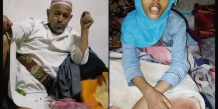 مُسن يُقدم على ضرب طفلة بشكل وحشي عقب شجارها مع حفيده وسط اليمن
