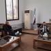اجتماع لبحث سبل النهوض بالواقع الخدمي والمعيشي للمهجرين في القرية السكنية بحسياء الصناعية 