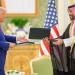 ولي العهد والرئيس الأمريكي يوقعان وثيقة الشراكة الاقتصادية الإستراتيجية