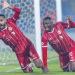 "كهربا" يعود إلى مصر على رأس الفوج الثاني للرياضيين من ليبيا
