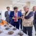 الملك يزور ثلاثة مصانع إنتاجية في مدينة الموقر الصناعية