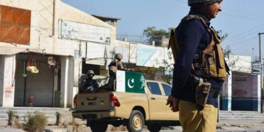 الجيش الباكستاني يعلن أنه بحث مع الهند انتهاكات لوقف النار في كشمير