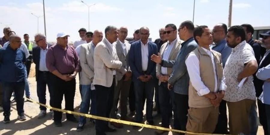 وزير الإسكان يتفقد مشروع تنفيذ الخط الإضافي من مأخذ المعادي إلى محطة تنقية القاهرة الجديدة