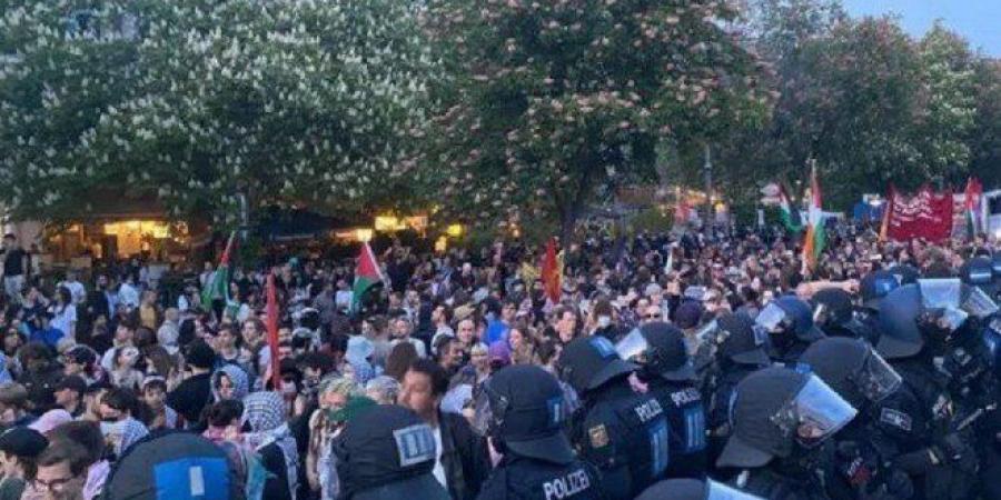 مظاهرات حاشدة في برلين بمناسبة عيد العمال احتجاجًا على تورط ألمانيا في حربي غزة وأوكرانيا.. فيديو