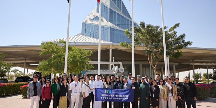 مركز الاستدامة والابتكار التابع لكهرباء دبي يستقبل وفداً من جامعة "هونغ كونغ متروبوليتان"