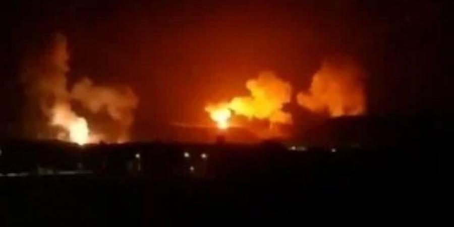 القاهرة الإخبارية: 5 غارات أمريكية استهدفت مواقع حوثية فى محيط مدينة صعدة