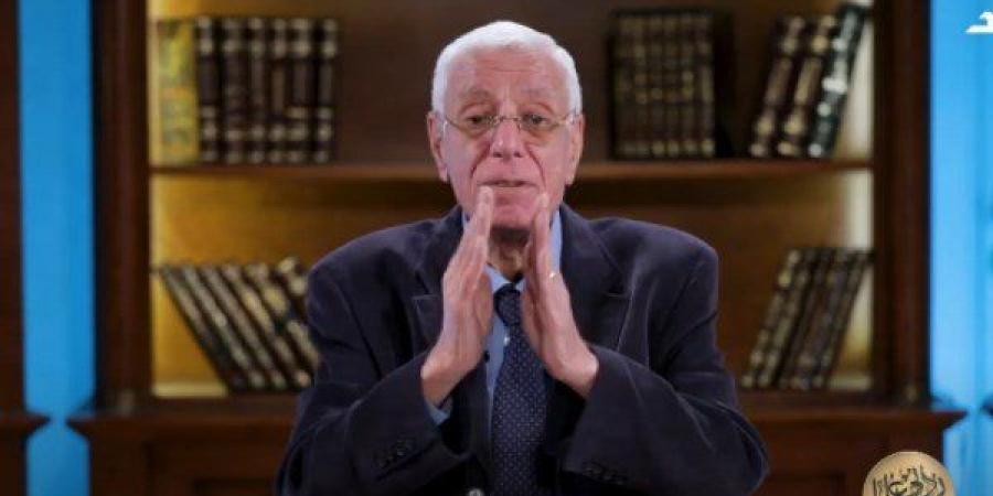 «الرجولة صفة».. حسام موافي يروي موقف مع طالب يرتدي سلسلة وبنطلون مقطوع