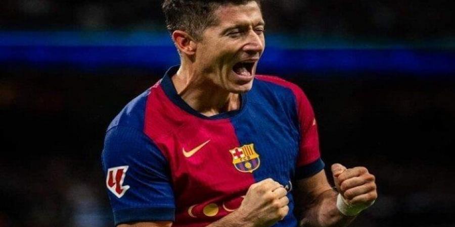 مدرب برشلونة يعلن جاهزية ليفاندوفسكي لمباراة إنتر ميلان