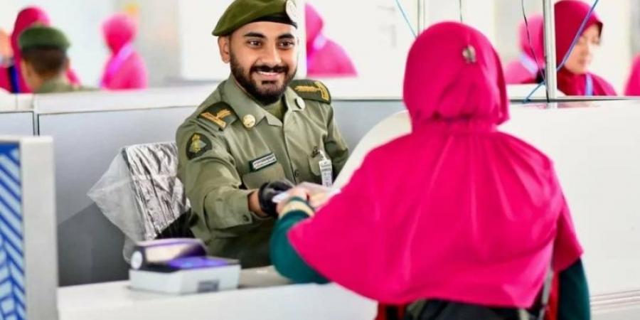 جوازات المدينة المنورة تستقبل أولى رحلات ضيوف الرحمن القادمين من الصين لأداء فريضة الحج