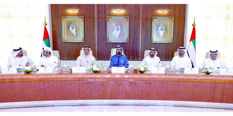 محمد بن راشد: الإمارات ستستمر في تنويع وتوسيع اقتصادها الوطني بالقطاعات كافة