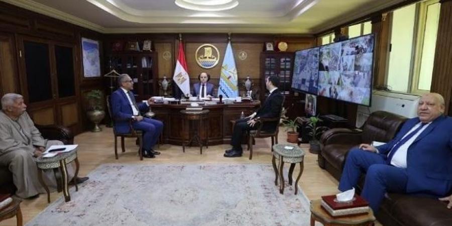 محافظ كفرالشيخ يناقش مع نواب البرلمان ملفات التنمية والخدمات لحل مشاكل الدوائر وتحقيق جودة الحياة