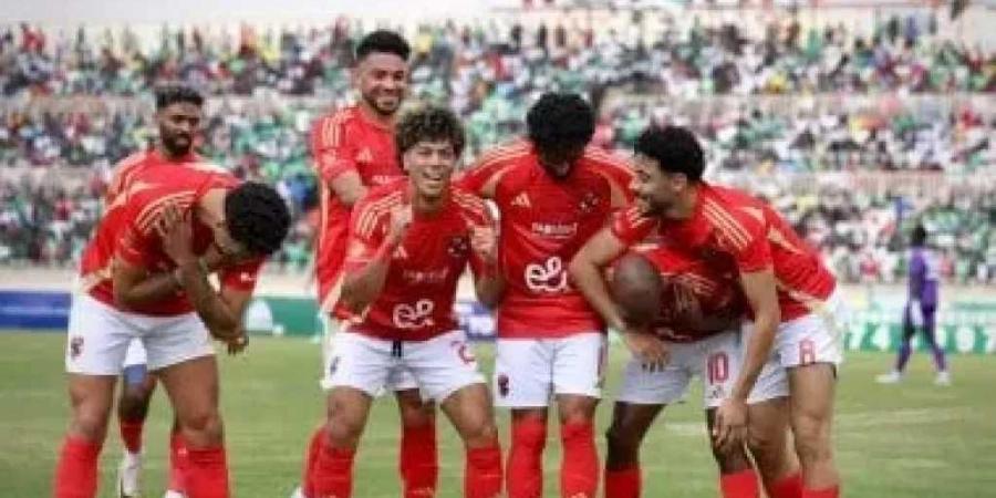 الأهلي يستعد لمواجهة المصري البورسعيدي في صراع اللقب.. تعرف على طاقم التحكيم