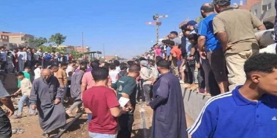 مصرع سيدة دهسا أسفل عجلات قطار بالشرقية