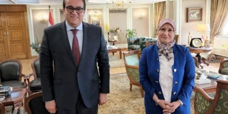 وزير الصحة يستقبل نقيب التمريض لبحث تطوير التدريب المهني وتعميم الأدلة الاسترشادية